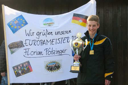 1303-em-u16